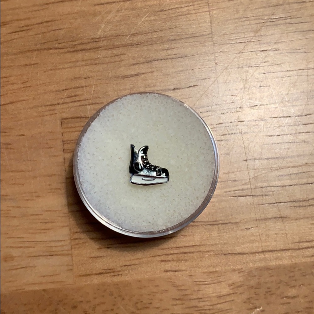 Origami Owl Ice/Hockey Skate Charm